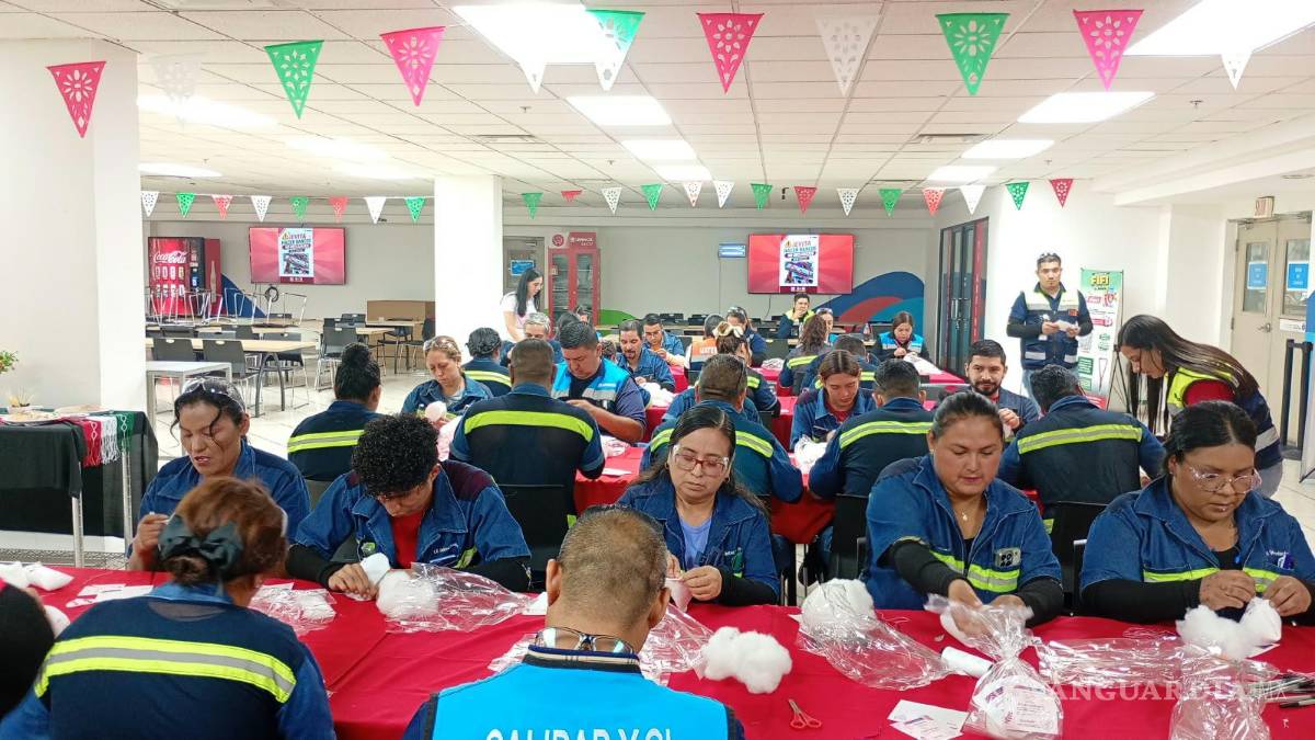 $!En los talleres, cuando hay sobrevivientes, se les explica el procedimiento, se empieza a coser y se comienza a platicar sobre los casos.