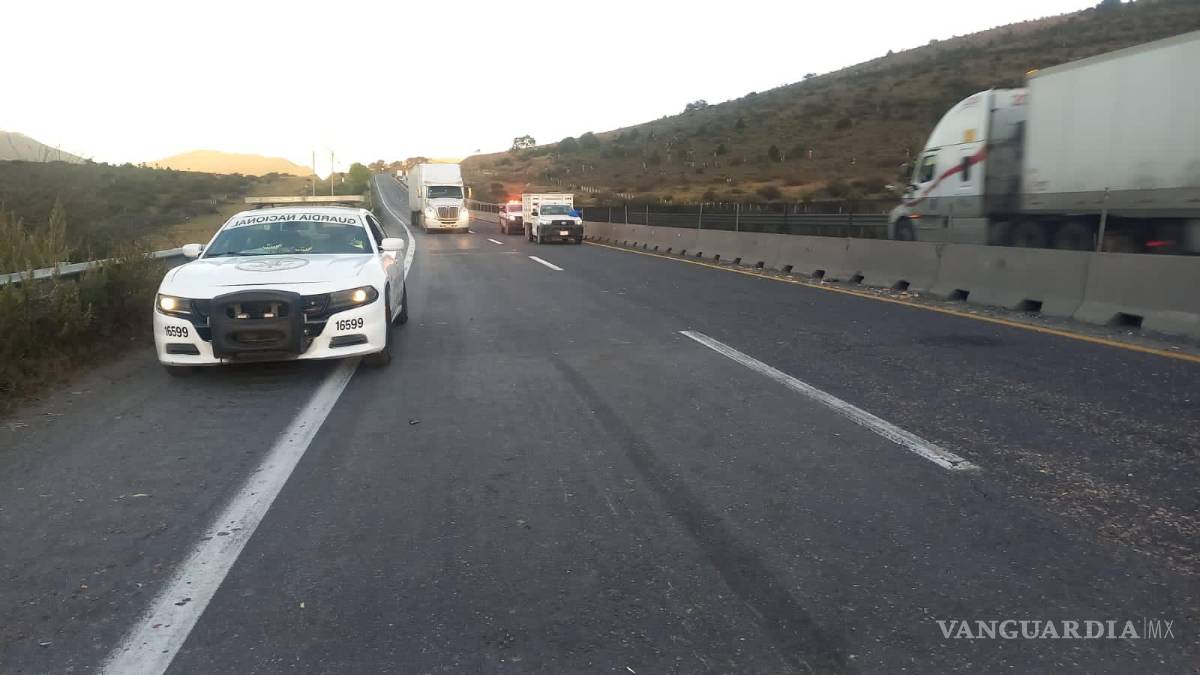 Choque por alcance entre tráileres complica circulación en Los Chorros