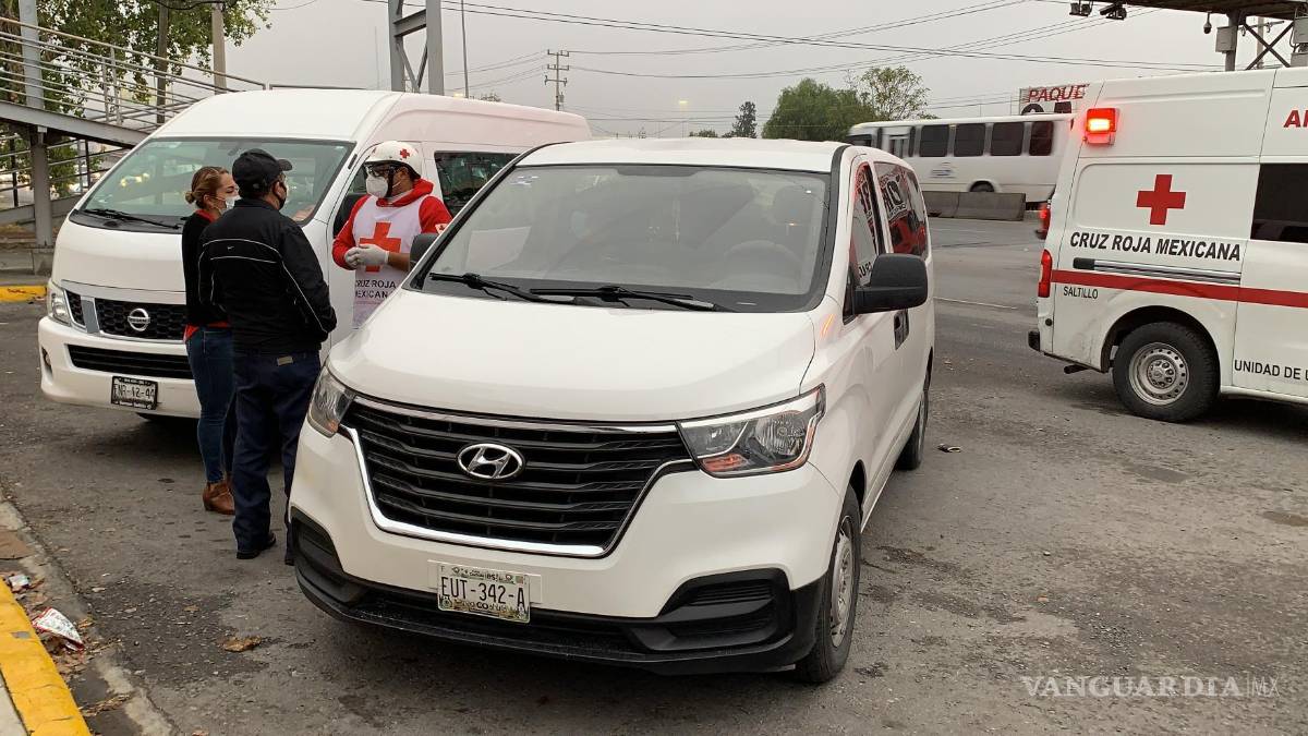 En accidente en Saltillo, mujer pierde el conocimiento