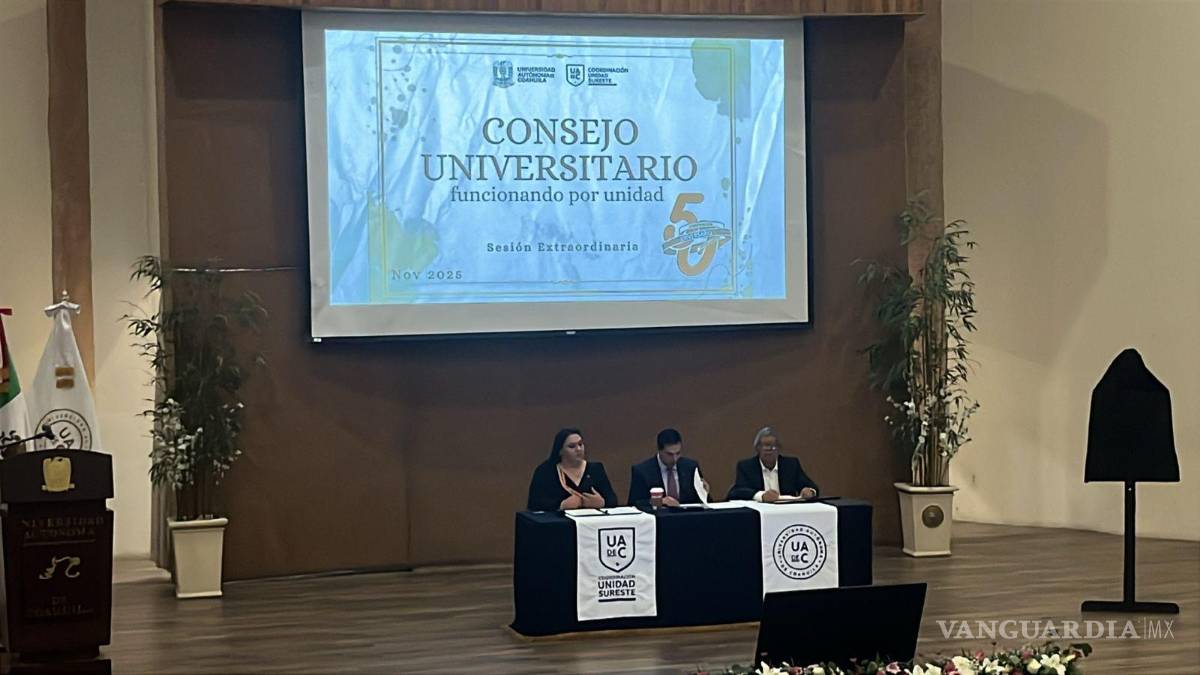 $!Eva Kerena Hernández, actual coordinadora de la Unidad Sureste, subrayó el valor del trabajo conjunto y la participación femenina en los espacios de dirección universitaria.