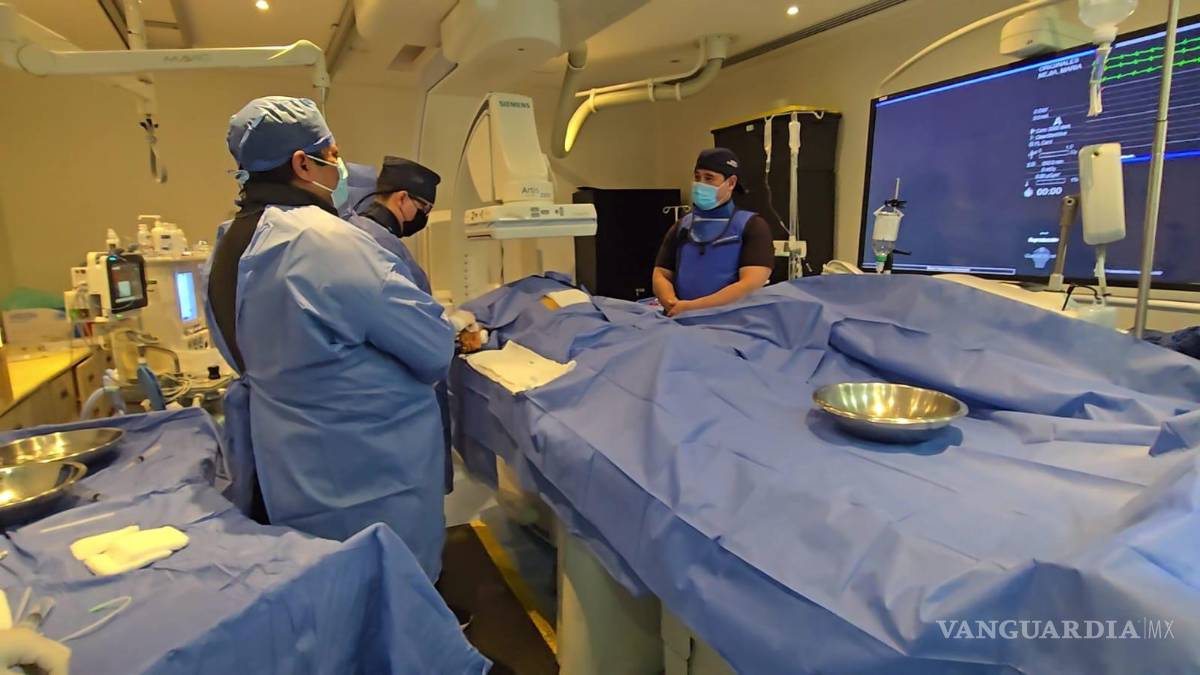 $!Personal médico especializado realiza intervenciones de mínima invasión que permiten una recuperación más rápida.