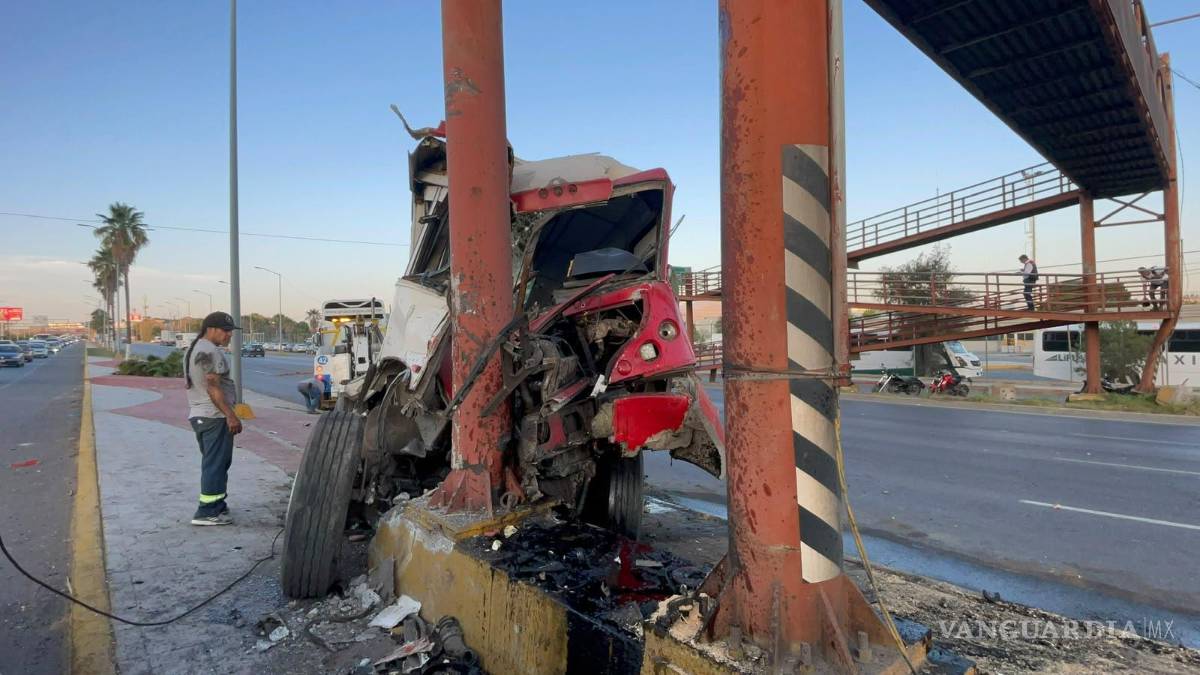 $!El operador de la Ruta Express murió horas después de resultar gravemente lesionado en el accidente.