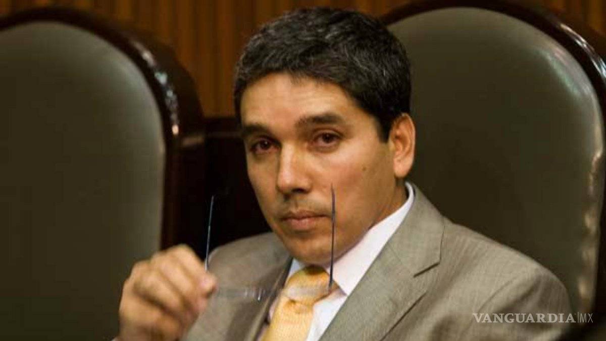 'Reaparece' el exdiputado Julio César Godoy tras 10 años prófugo