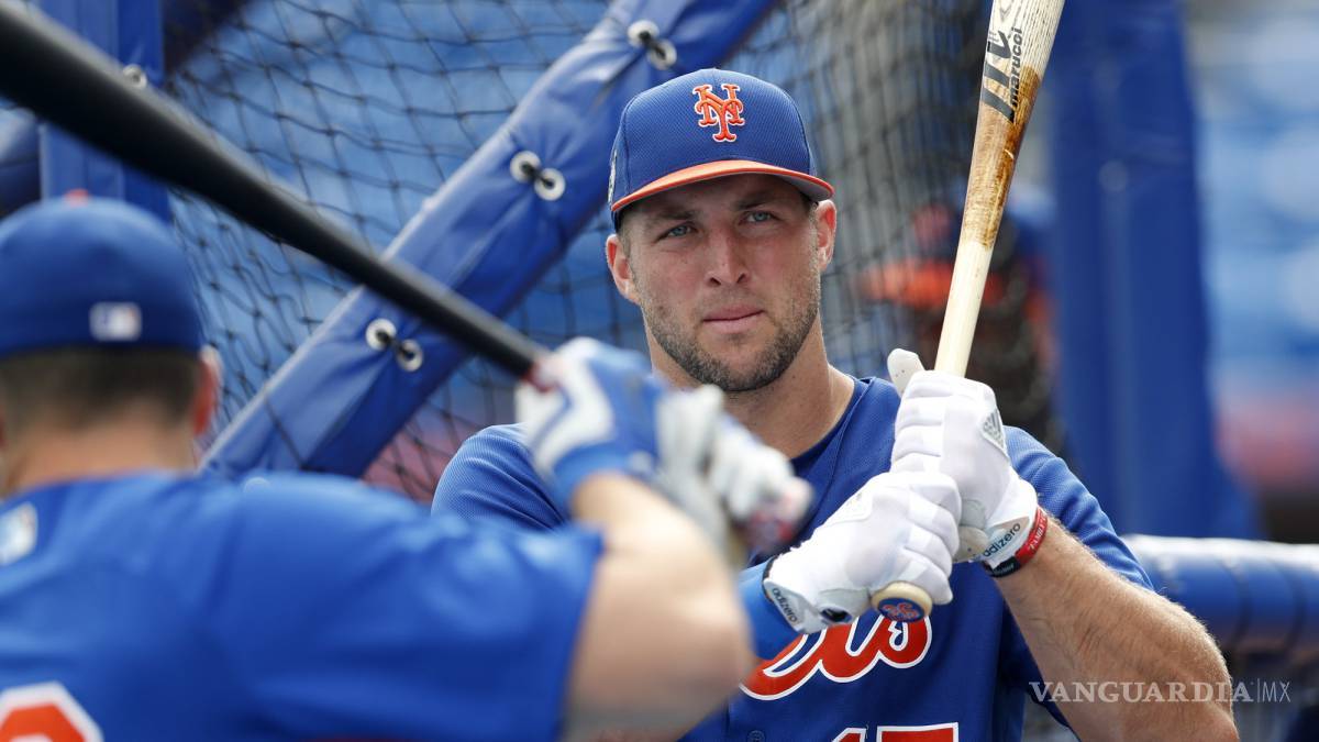 Tim Tebow aún no se rinde en la lucha de hacer su sueño de jugar en Grandes Ligas