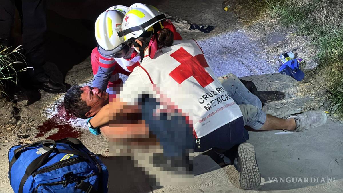 $!Los socorristas trasladaron al lesionado al Hospital General para su atención médica.