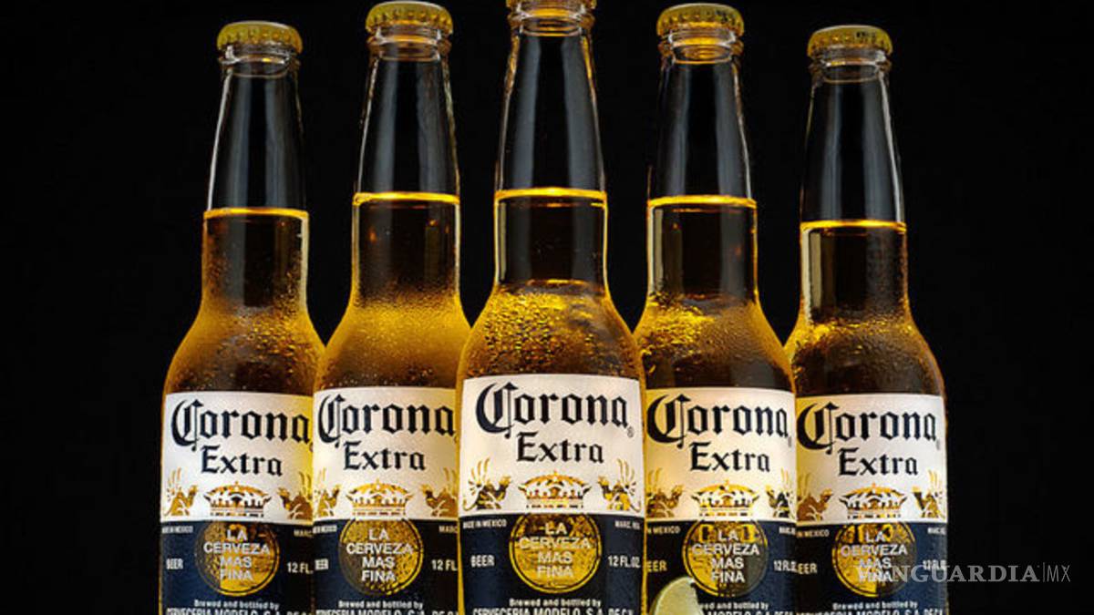 En el mes patrio, Corona sustituye su nombre por el de México