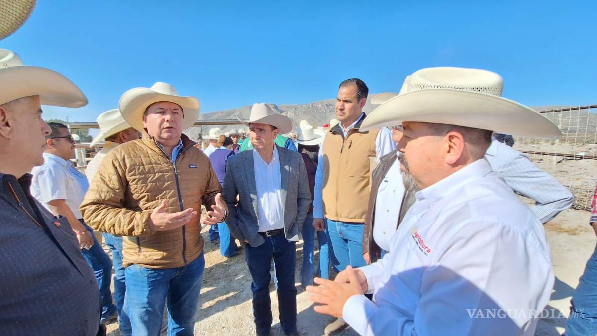 $!A la reuni´ón asistieron alcaldes de varios municipios de Coahuila.