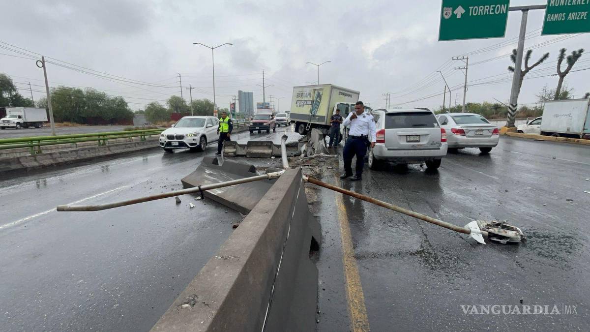 Accidente en Periférico Luis Echeverría provoca caos vial en Saltillo