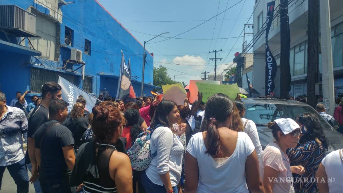 $!El PRI se queda con alcaldías de Monterrey y Guadalupe; priistas de Nuevo León reciben constancias