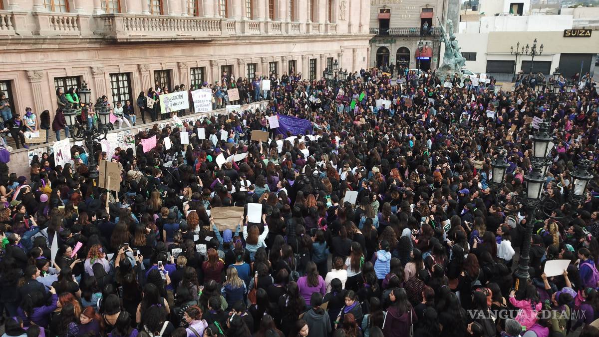 $!Miles de mujeres en Saltillo salen a las calles para exigir freno a la violencia