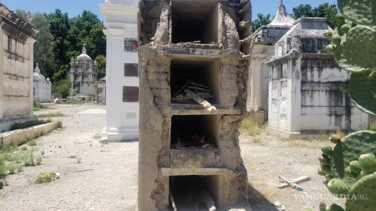 $!Varias criptas ya están vacías, en el camposanto que casi cumple 200 años.