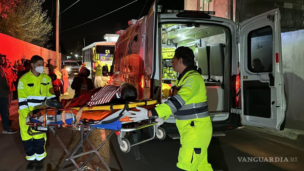 Camión casi atropella a niño que jugaba en la calle al sur de Saltillo