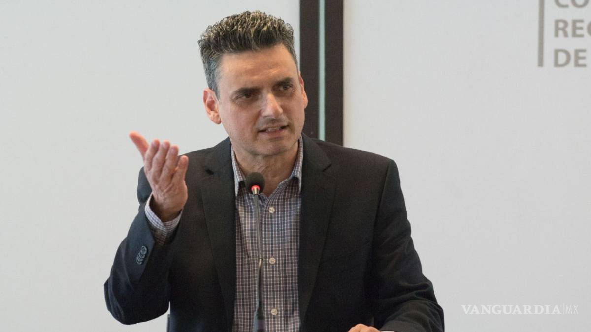 Demandan gasolineros destituir al titular de la CRE