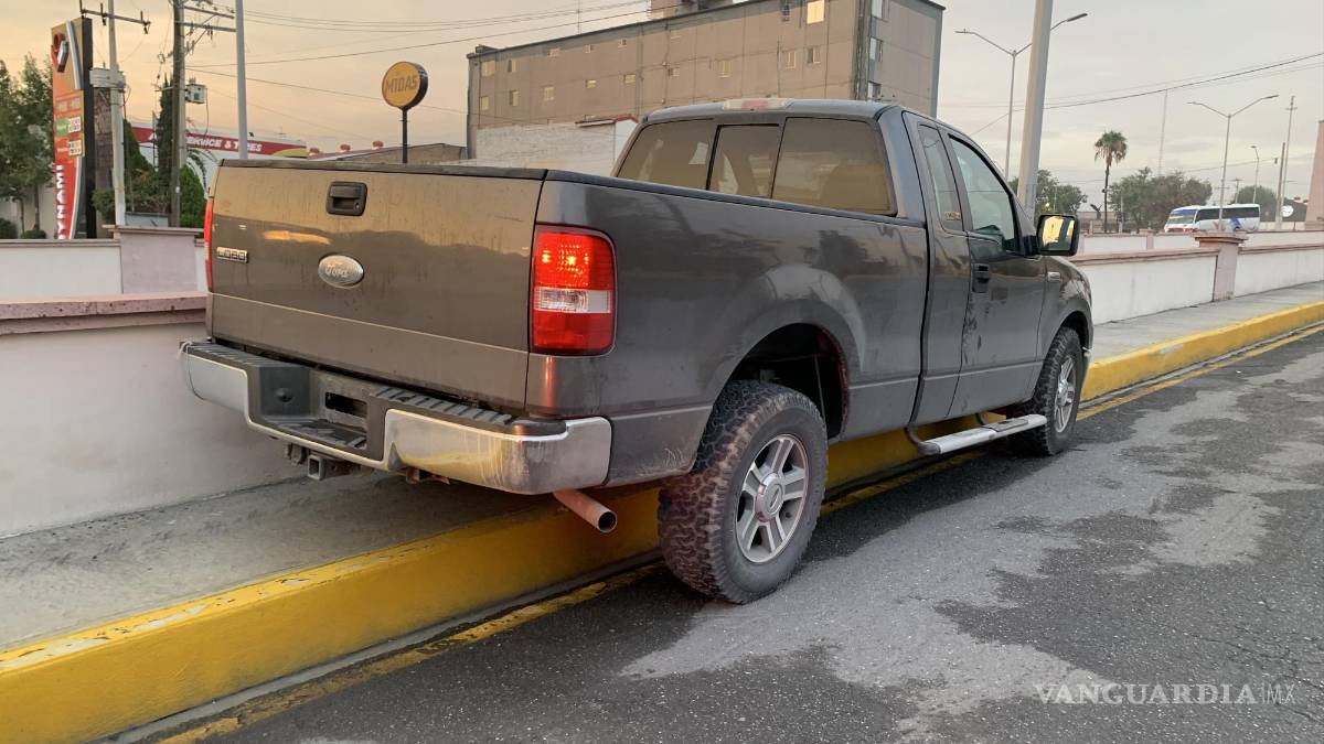 Saltillo: se sube a la banqueta tras dormitar en bulevar V. Carranza