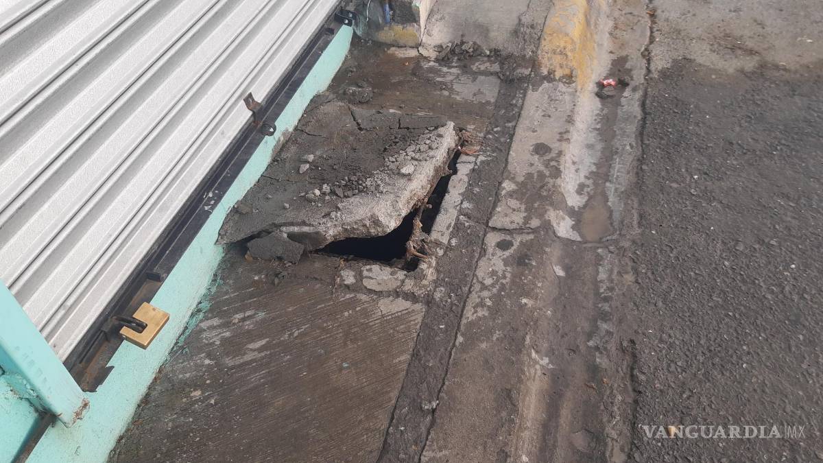 $!Hay que levantar las tapas o el agua negra saldrá por los sanitarios.