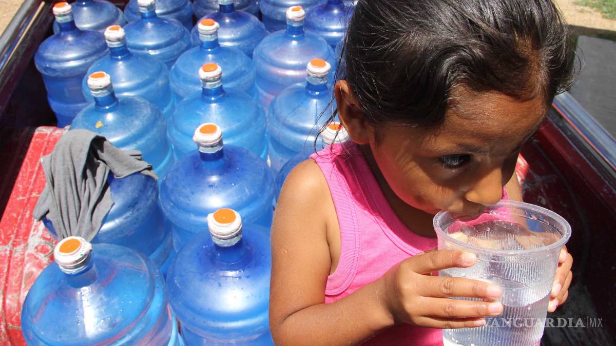 $!Hallan materia fecal en purificadoras de agua del DF