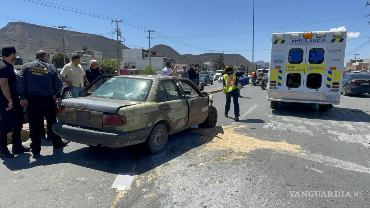 Agente de la Fiscalía sufre grave accidente en el periférico Luis Echeverría, en Saltillo