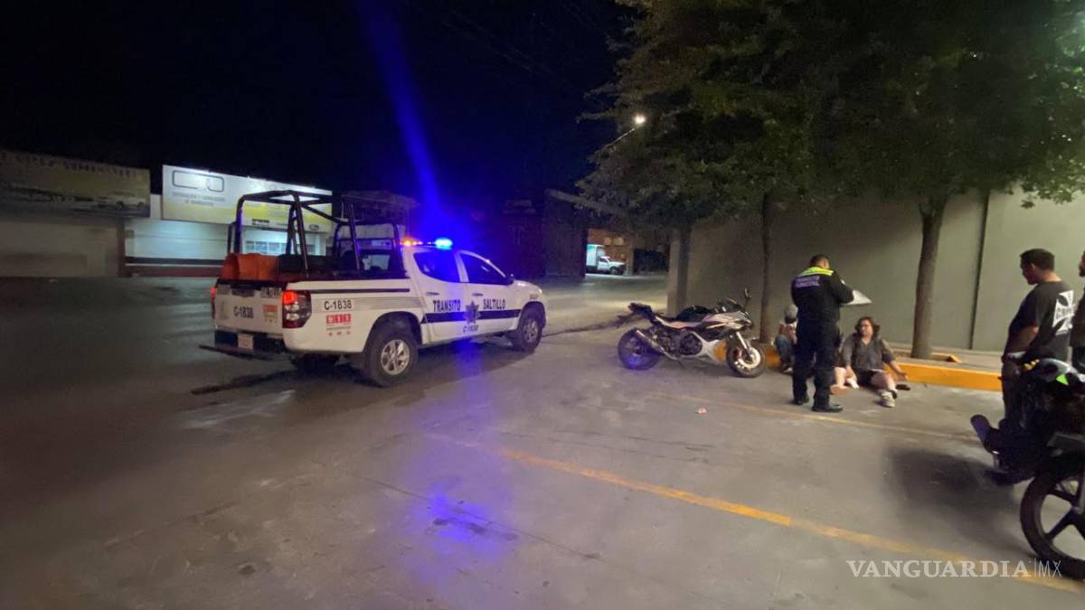 $!La lesionada fue trasladada por sus propios familiares a un hospital privado, donde recibió atención médica por una lesión en la rodilla, mientras se analiza la denuncia que será presentada ante el Ministerio Público.