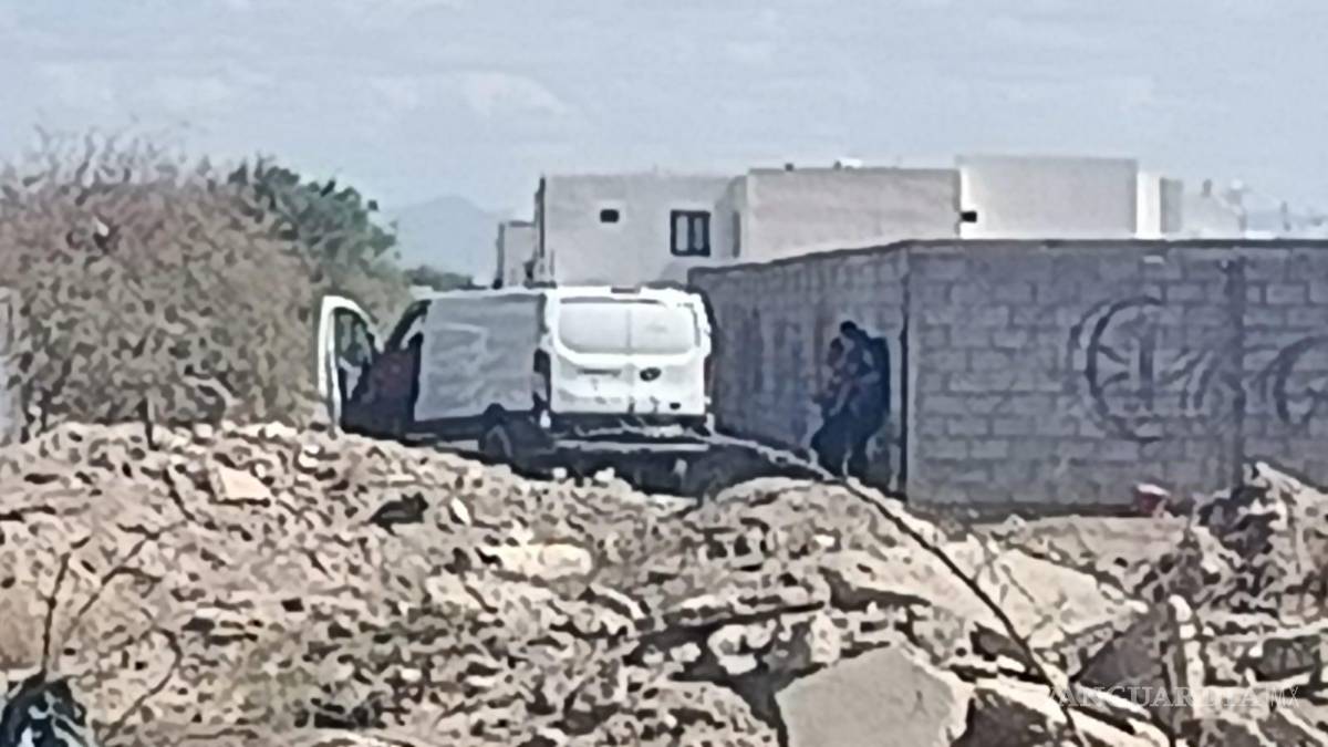 $!El cuerpo fue trasladado al Semefo, donde se realizará la necropsia para determinar la causa del fallecimiento.