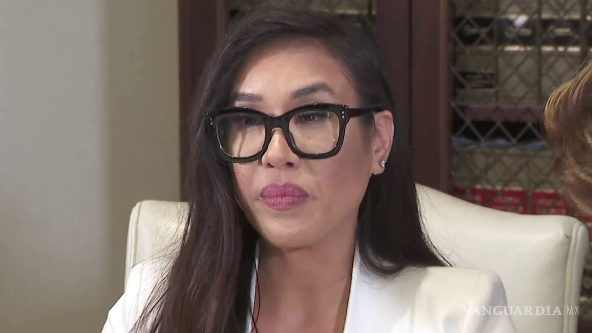 $!Boxeador que besó a periodista sin su consentimiento se queda sin licencia para pelear