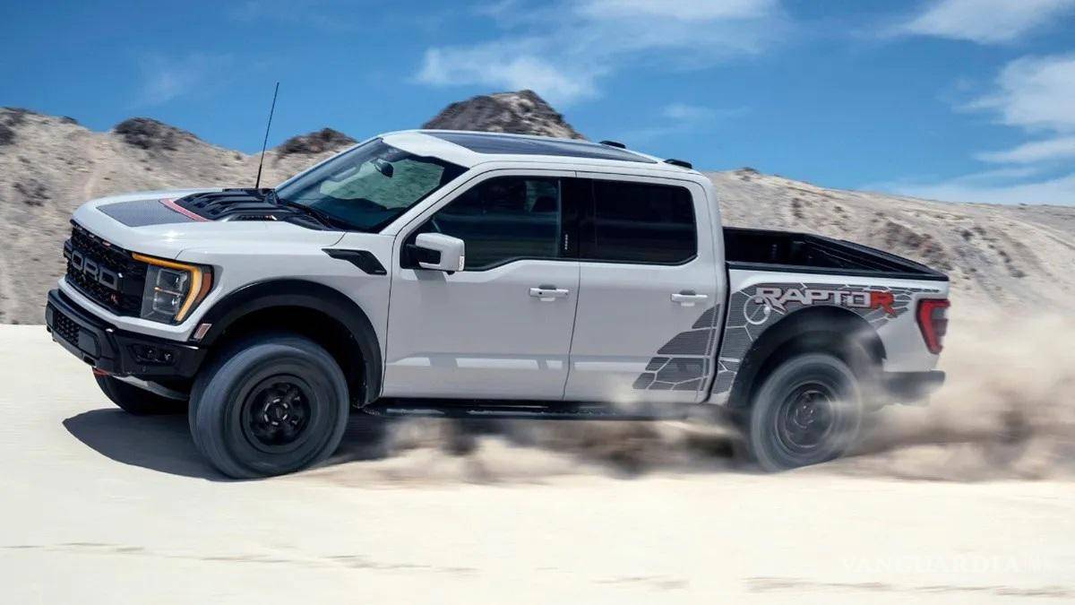 $!Lobo Raptor R también supera a la versión High en sus capacidades para el off road