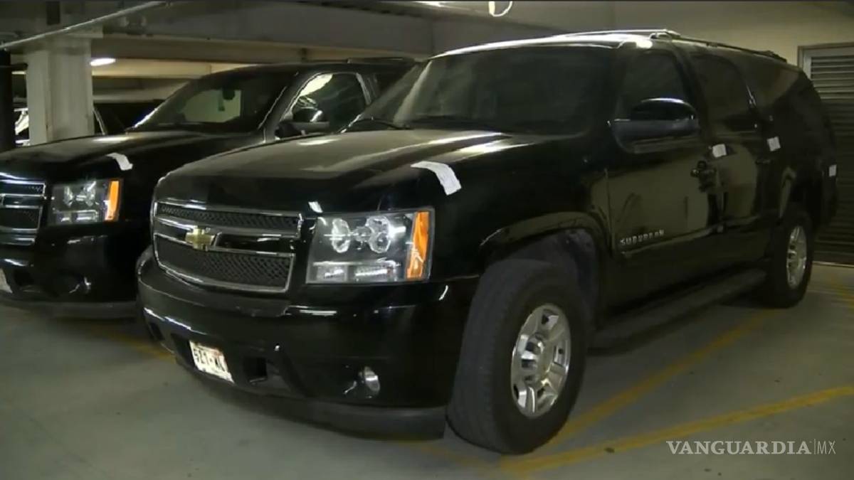 $!Con 'tianguis' AMLO subastará vehículos 'fifí' y aeronaves para financiar Guardia Nacional