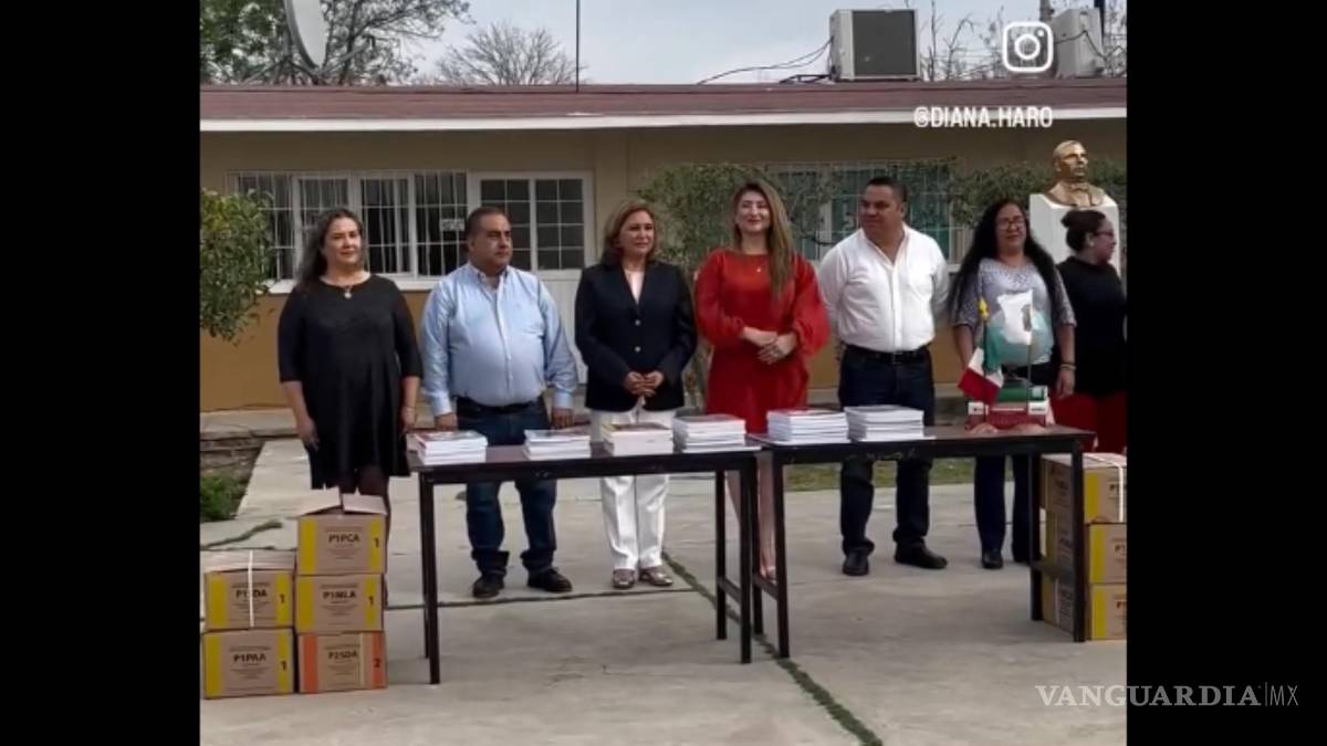 $!Al evento asistió la maestra Marisol Ávila Menchaca, director del plantel, profesor Tomás García Guajardo y autoridades del plantel.
