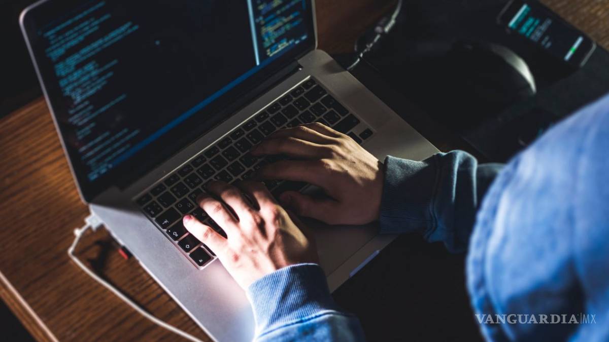 Hacienda e INE firman convenio contra robo de identidad