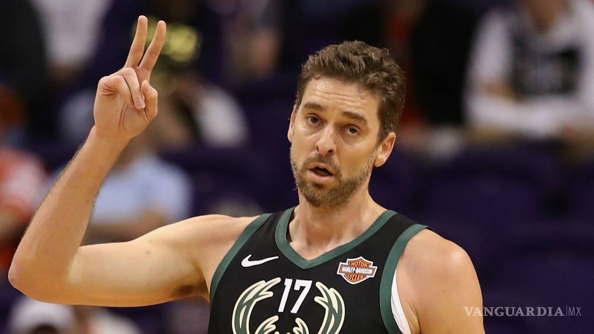 $!¡No llegará a las Finales! Pau Gasol se lesiona y es baja con los Bucks de Milwaukee