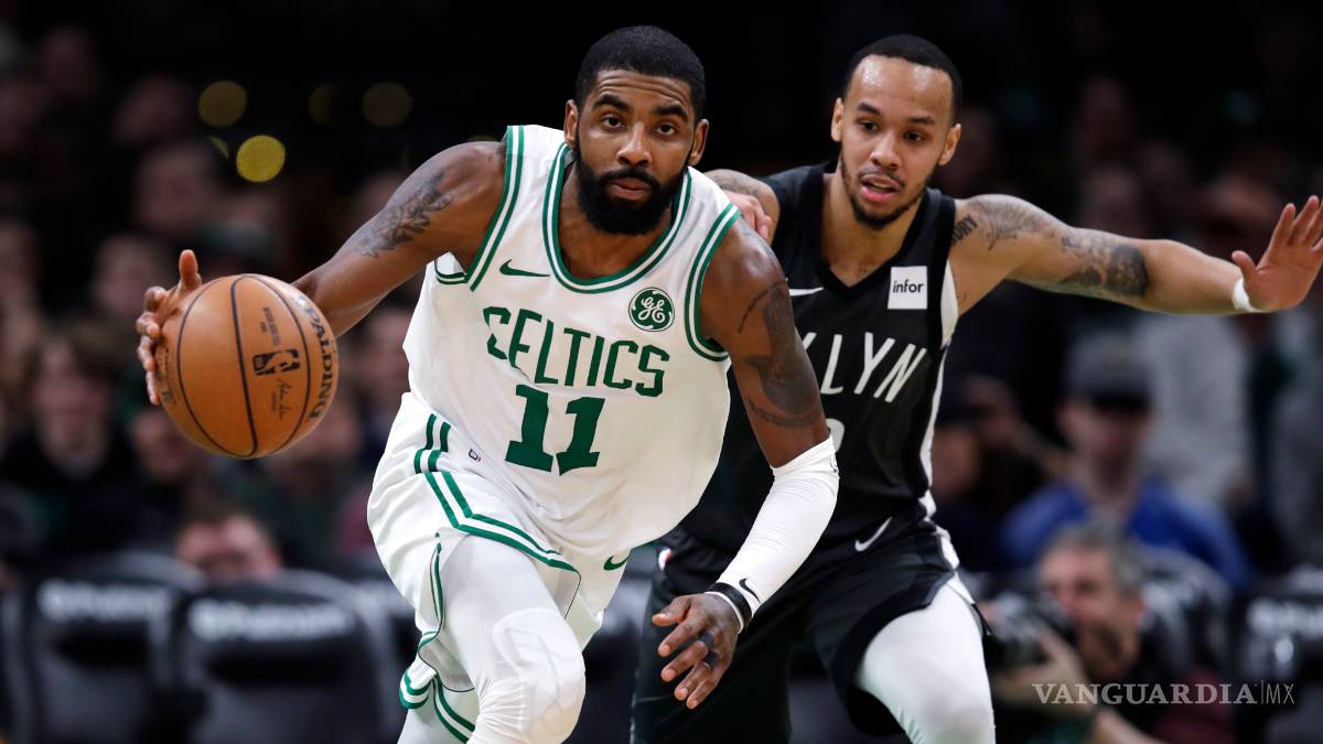 $!Kyrie Irving jugaría por cuatro años con los Nets, en un canje que incluye a D'Angelo Russell