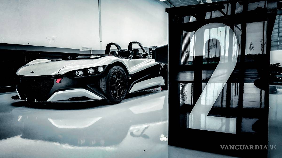 $!Vuhl, auto deportivo de alta velocidad hecho en México, por mexicanos