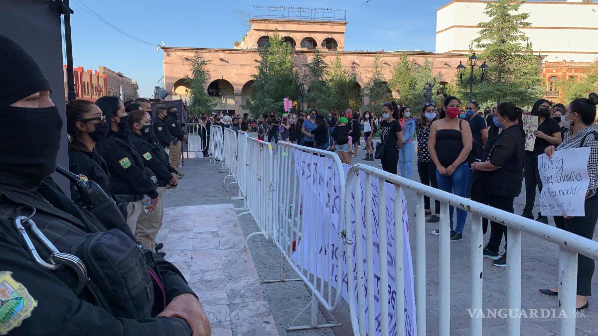 $!Mujeres se manifiestan por Claudia y las 22 muertas más de Coahuila