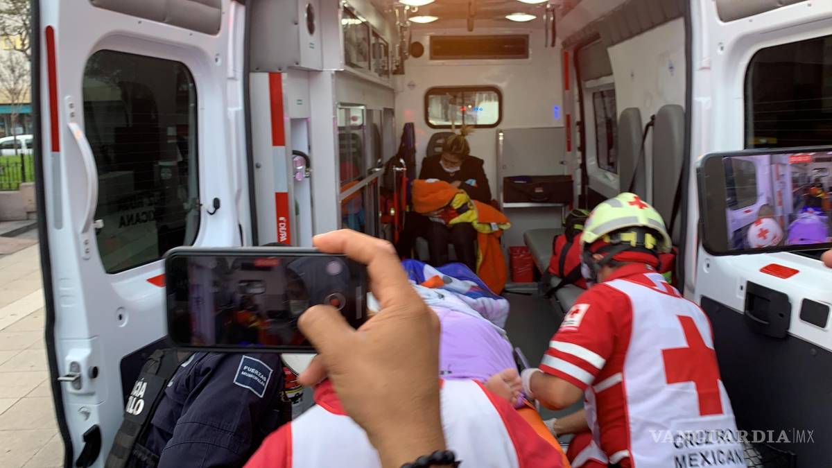 Adolescente da a luz en pleno centro de Saltillo