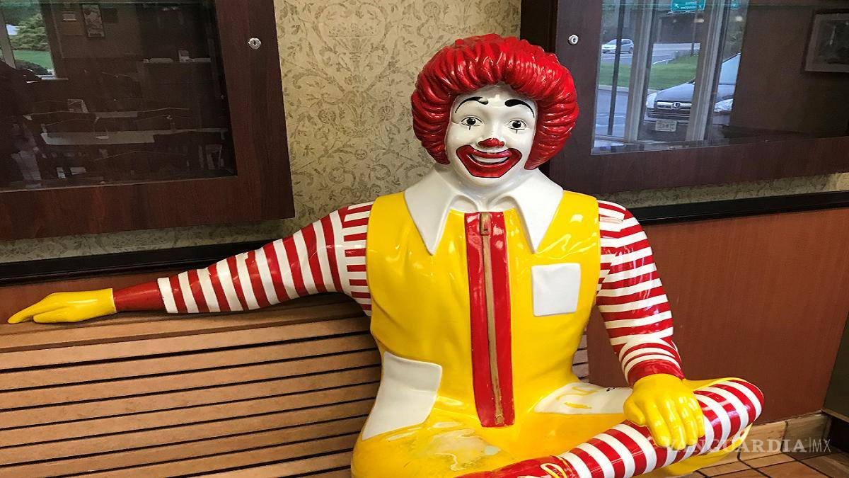 $!El tazo maldito de "Elvira", 'El Chupacabras' y otras leyendas urbanas virales... ¡antes de las redes sociales!