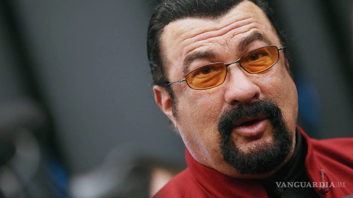 Ucrania prohíbe entrada al país a Steven Seagal