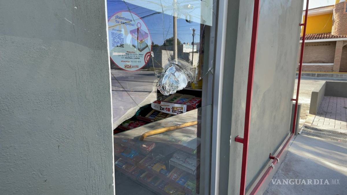 Roban Oxxo con cristalazo: detienen a uno en Saltillo