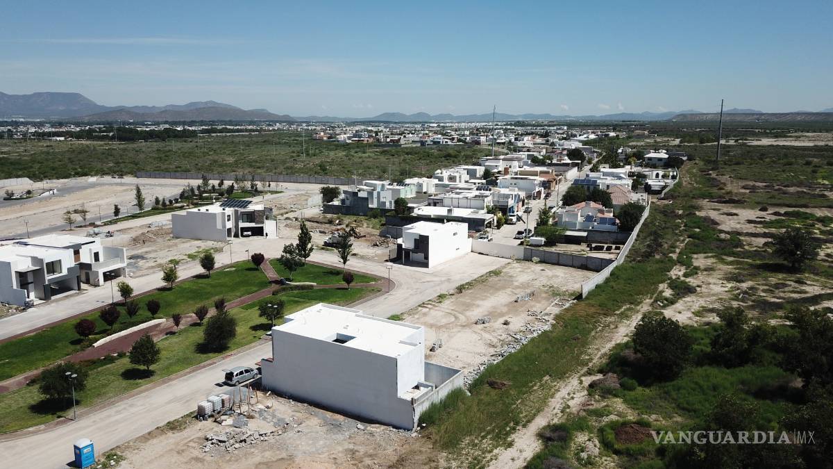 $!‘Fraccionamiento El Campanario de Saltillo no debió de haberse autorizado’, advierte Reyes Flores
