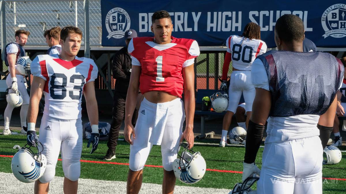 $!Warner se pone en mood NFL con ‘All American’