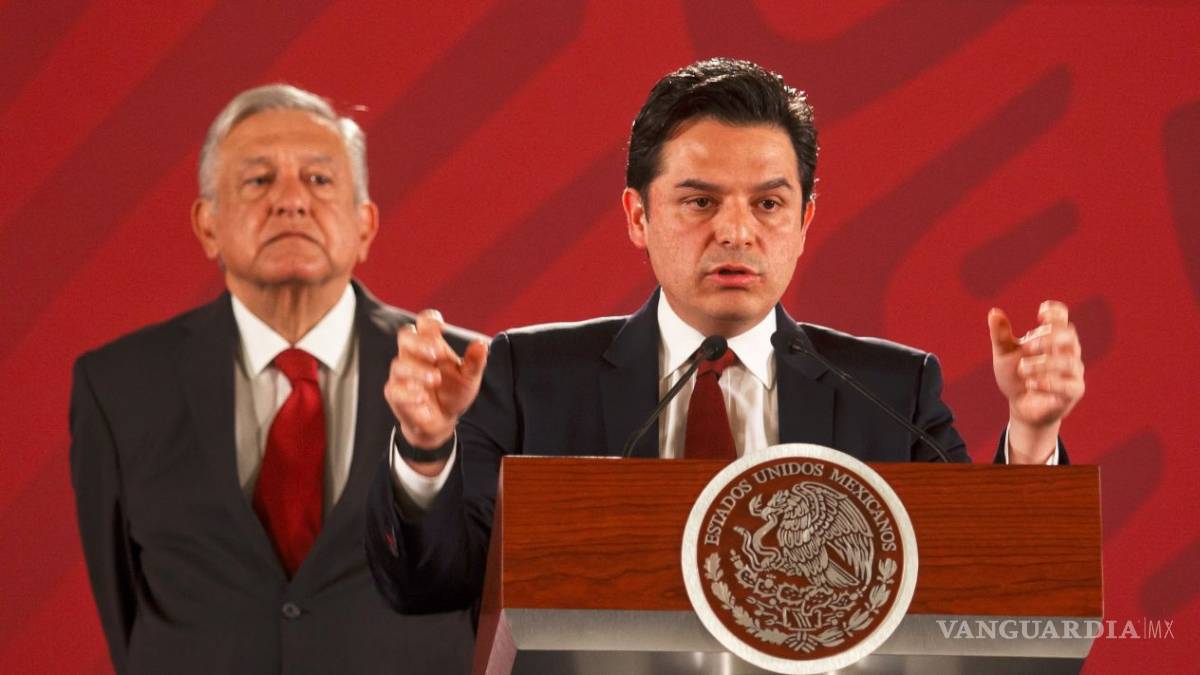 Ajuste de salarios y recorte de plazas, las estratégias del gobierno de AMLO para ahorrar 254 mdp en el IMSS