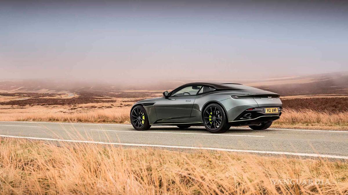 $!Aston Martin DB11 AMR, 335 km/h y 639 CV para competir