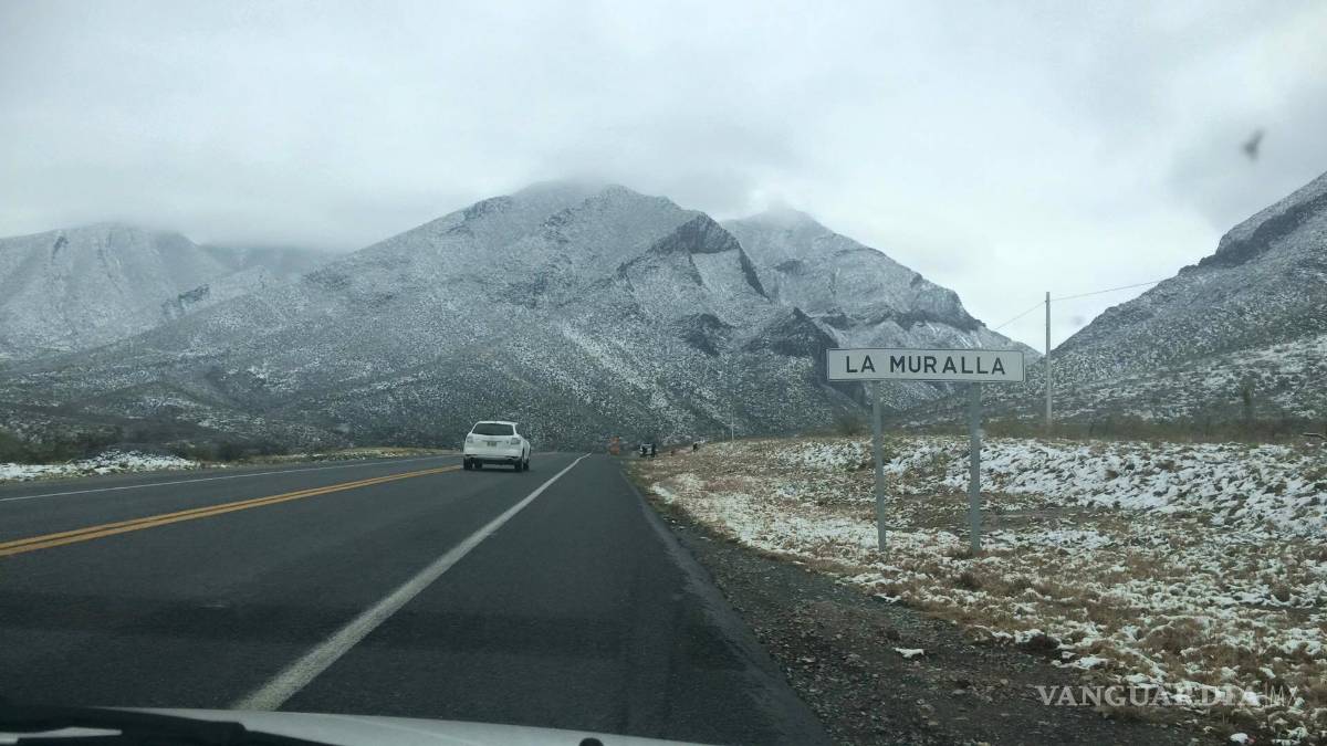 $!Cae nieve en ejidos de Castaños