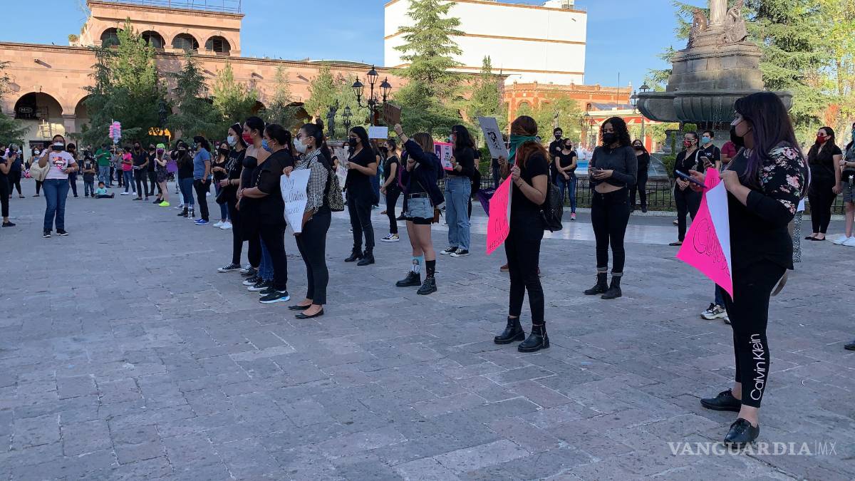 $!Mujeres se manifiestan por Claudia y las 22 muertas más de Coahuila