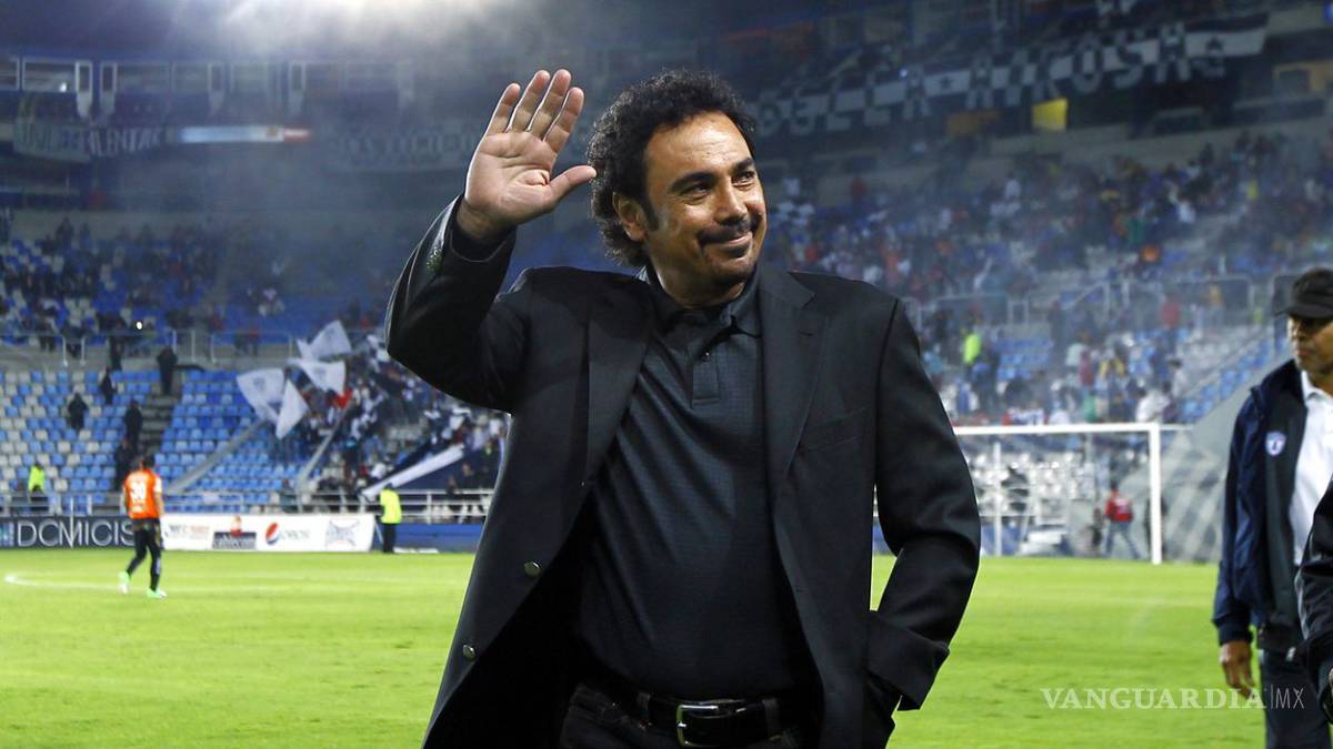 $!En Pumas no descartan a Hugo Sánchez ni a Mohamed