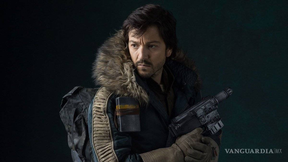 $!Ellen muestra recuerdos incómodos a Diego Luna