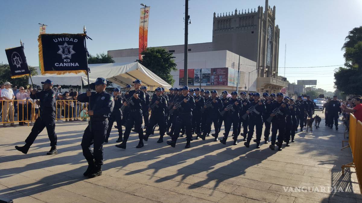 $!Con Desfile de Independencia culminan festejos patrios en Torreón