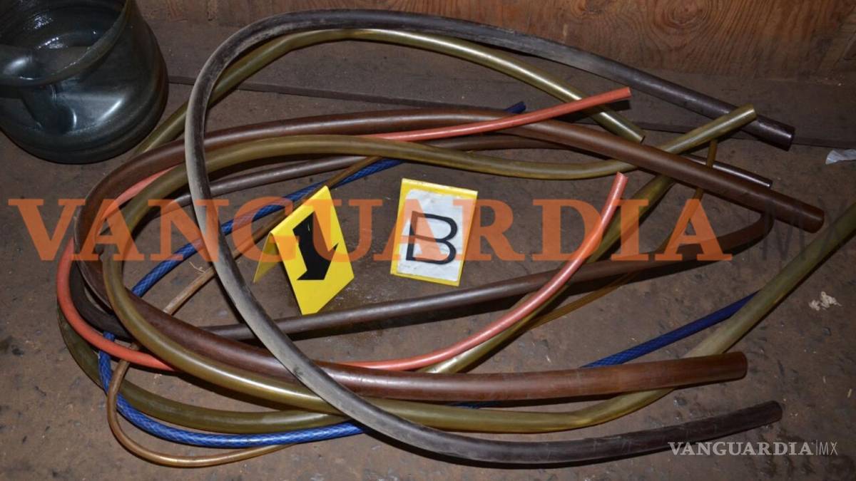 Aseguran 2 mil 500 litros de 'huachicol' durante cateo en General Cepeda, Coahuila