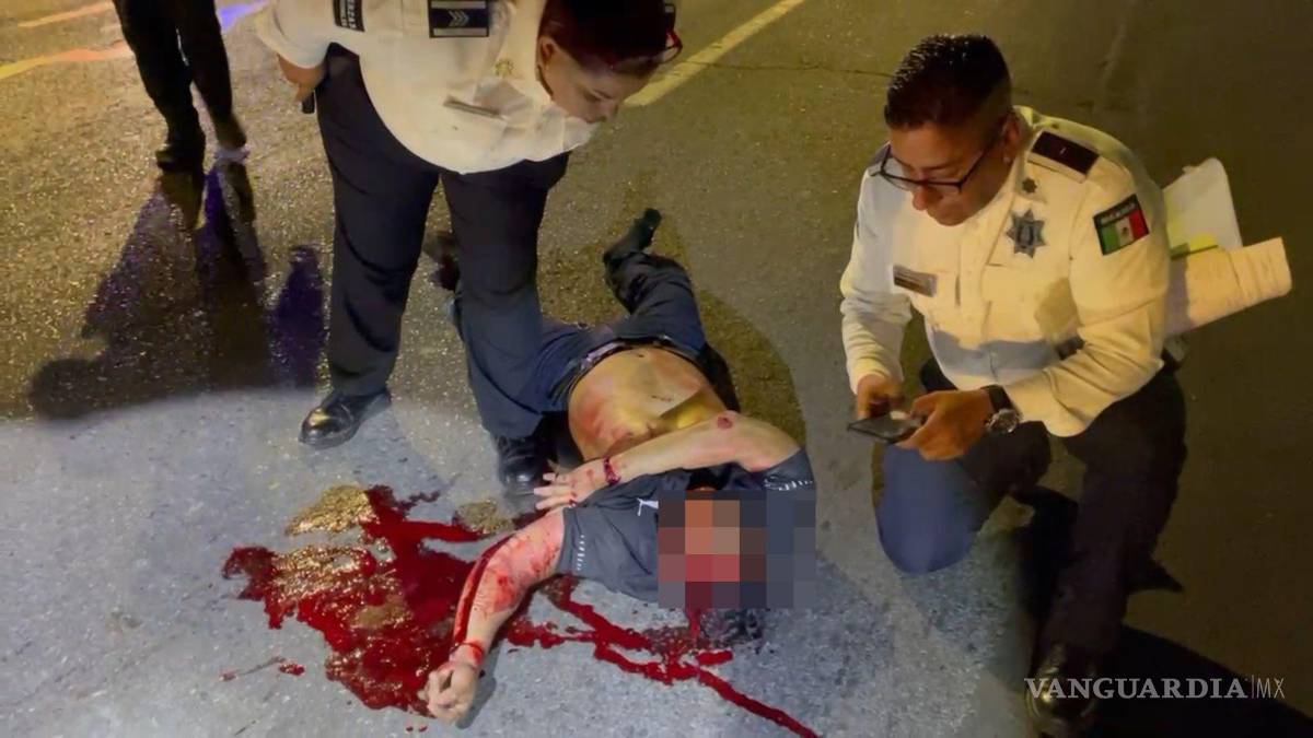 $!Erick, quien permanecía consciente tras el percance, presentó diversos golpes en varias partes del cuerpo que posteriormente le provocarían su muerte.