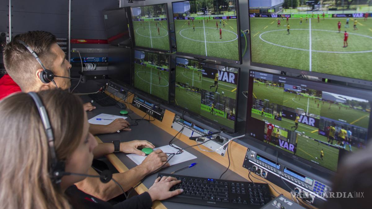 $!El VAR se estrena en el arranque de la Jornada 13 de la Liga MX pero, ¿cuáles serán las reglas para su uso?