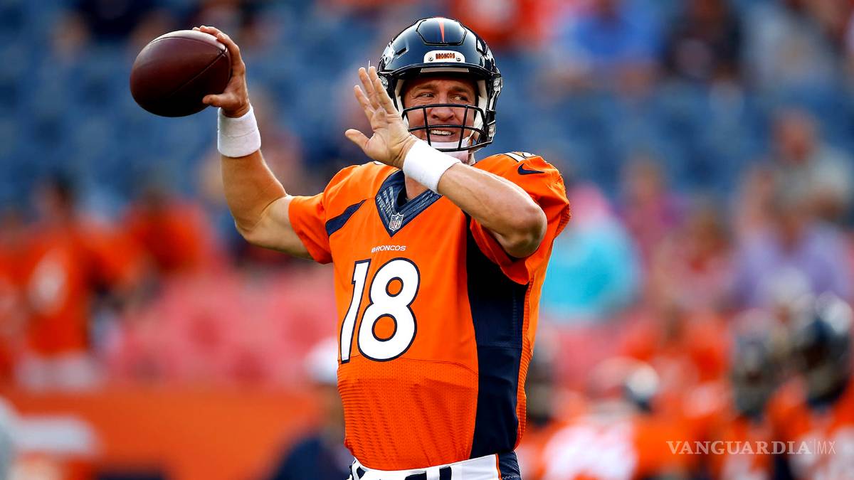 $!Peyton Manning podría seguir los pasos de Donald Trump