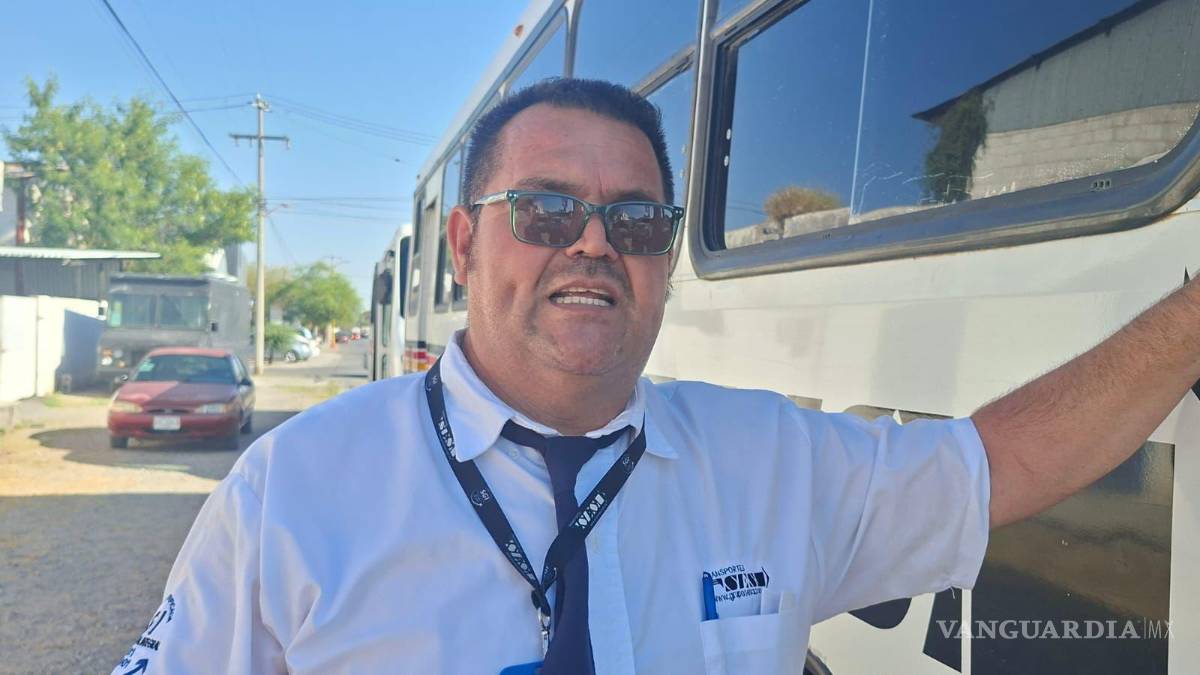 $!“Trabajamos más y ganamos menos”, denunciaron los inconformes durante la manifestación.